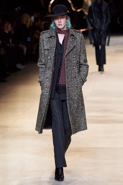 Look 35